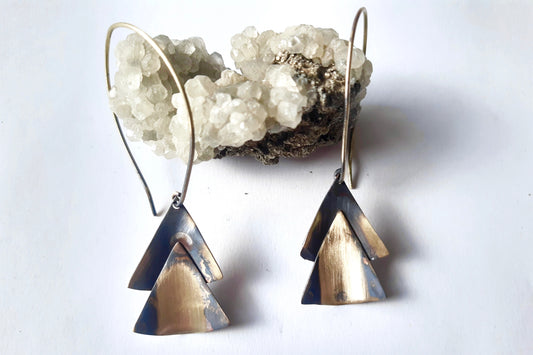 Oxidized triangle earrings